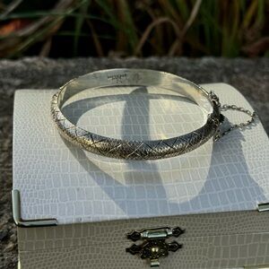 Vintage Siam Sterling Silver Etched Snake Engraved Bangle Bracelet Estate